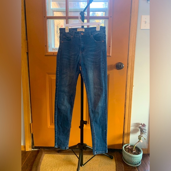 University Skinny Jeans - Picture 1 of 4